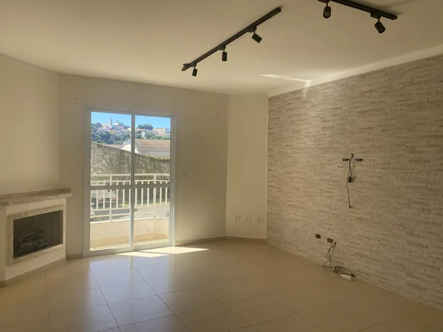 Foto 1 de Apartamento com 2 Quartos à venda, 72m² em Atibaia Jardim, Atibaia