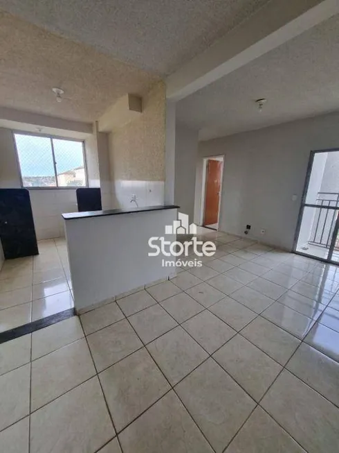 Foto 1 de Apartamento com 3 Quartos para alugar, 60m² em Mansorur, Uberlândia