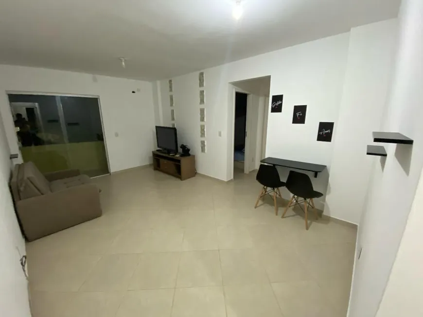 Foto 1 de Apartamento com 2 Quartos à venda, 60m² em Imboassica, Macaé