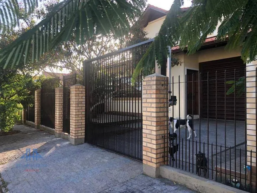 Foto 1 de Casa com 4 Quartos à venda, 247m² em Carianos, Florianópolis