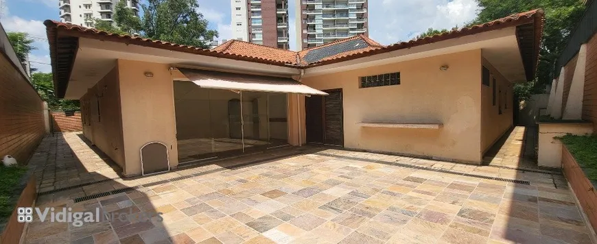 Foto 1 de Casa com 4 Quartos para alugar, 347m² em Alto de Pinheiros, São Paulo