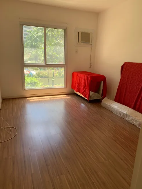 Foto 1 de Apartamento com 3 Quartos à venda, 97m² em Barra da Tijuca, Rio de Janeiro