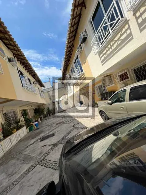 Foto 1 de Casa de Condomínio com 3 Quartos à venda, 130m² em Anil, Rio de Janeiro