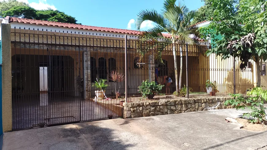 Foto 1 de Casa com 2 Quartos à venda, 120m² em Jardim Piatã, Maringá