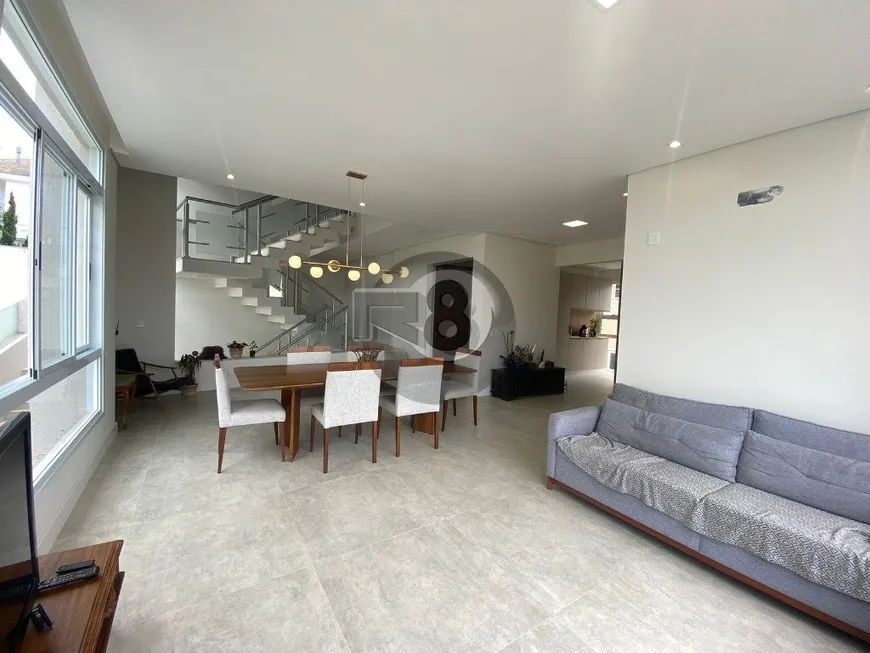 Foto 1 de Casa com 5 Quartos à venda, 567m² em Joao Paulo, Florianópolis