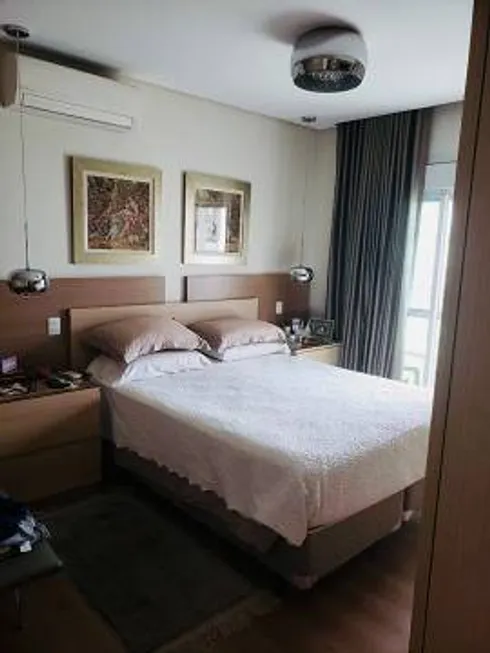 Foto 1 de Apartamento com 4 Quartos à venda, 250m² em Aclimação, São Paulo