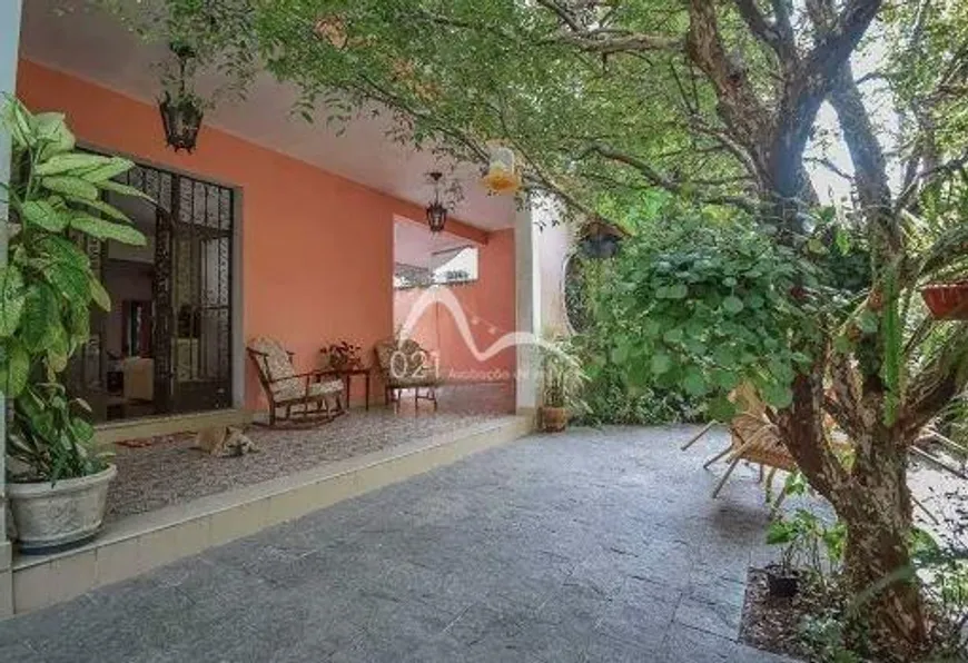 Foto 1 de Casa com 5 Quartos à venda, 339m² em Jardim Botânico, Rio de Janeiro