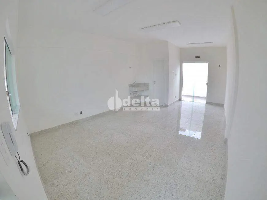 Foto 1 de Sala Comercial para alugar, 27m² em Brasil, Uberlândia