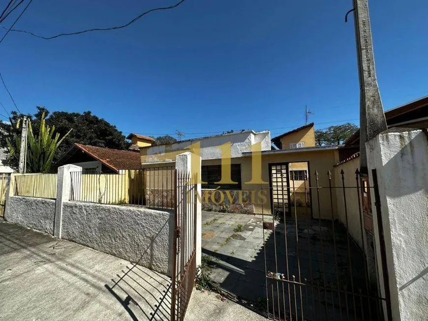 Foto 1 de Casa com 4 Quartos à venda, 135m² em Vila Betânia, São José dos Campos