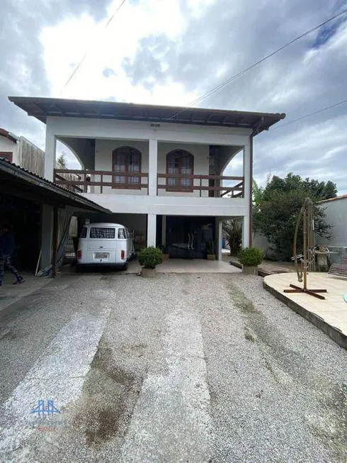 Foto 1 de Casa com 4 Quartos à venda, 226m² em Ingleses do Rio Vermelho, Florianópolis
