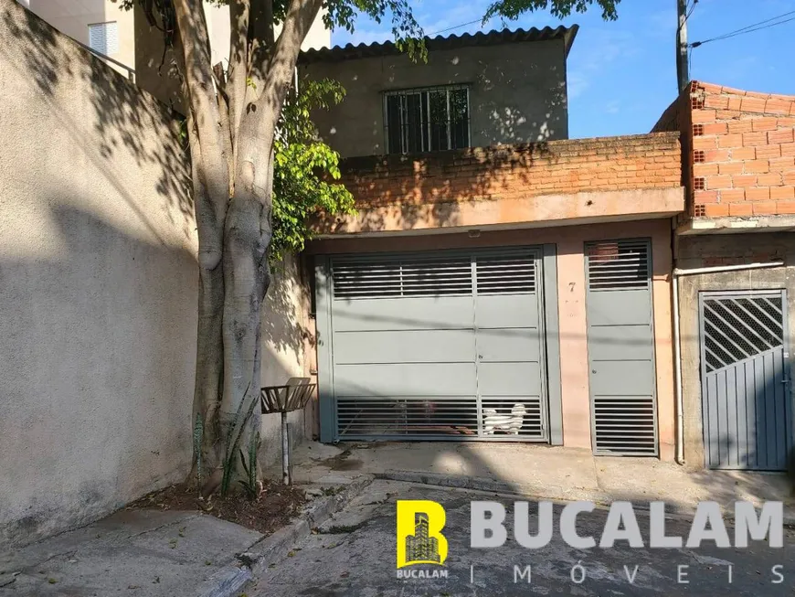 Foto 1 de Casa com 2 Quartos à venda, 77m² em Vila Indiana, Taboão da Serra