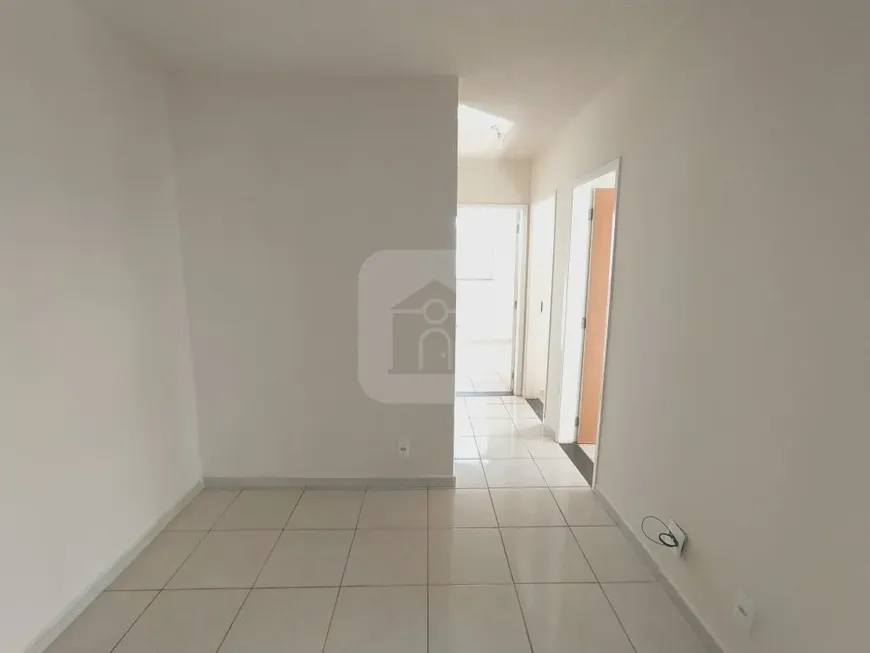 Foto 1 de Apartamento com 3 Quartos à venda, 60m² em Mansorur, Uberlândia