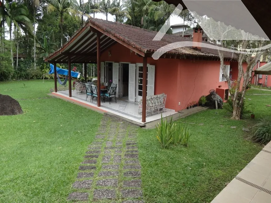 Foto 1 de Casa com 3 Quartos para venda ou aluguel, 420m² em Cocaia, Ilhabela