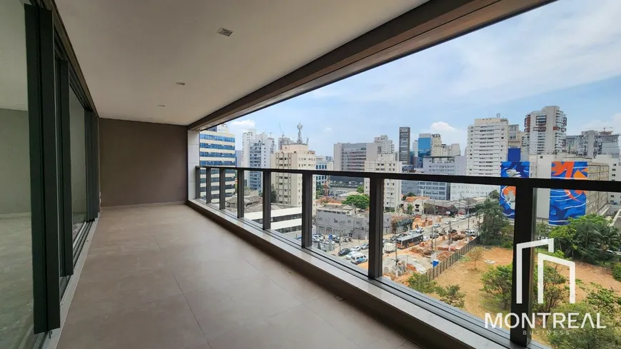 Foto 1 de Apartamento com 3 Quartos à venda, 154m² em Vila Olímpia, São Paulo