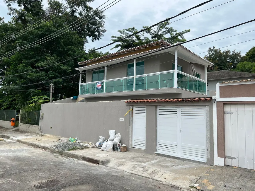 Foto 1 de Casa de Condomínio com 3 Quartos à venda, 160m² em Taquara, Rio de Janeiro