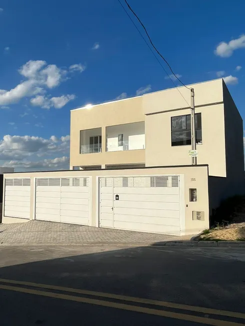 Foto 1 de Sobrado com 5 Quartos à venda, 260m² em Canjica Terra Preta, Mairiporã