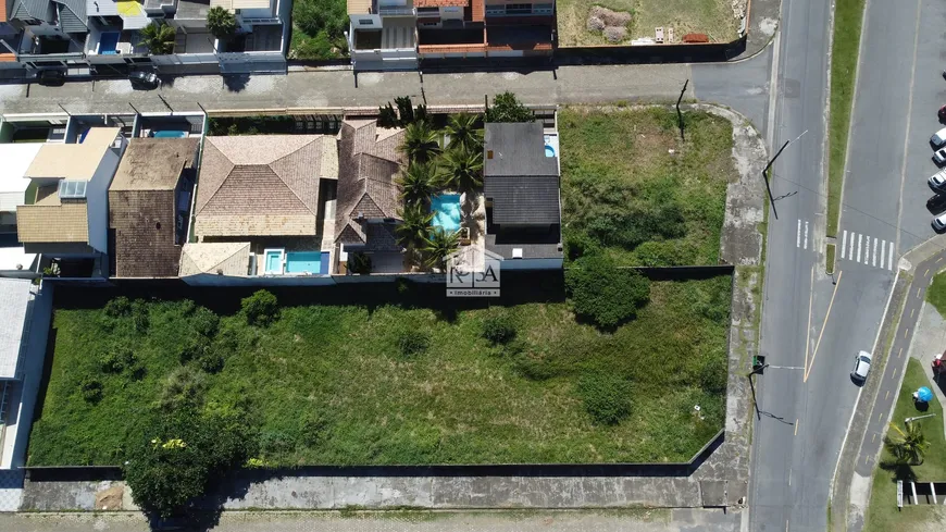 Foto 1 de Lote/Terreno à venda, 359m² em Estancia Sao Jose, Peruíbe