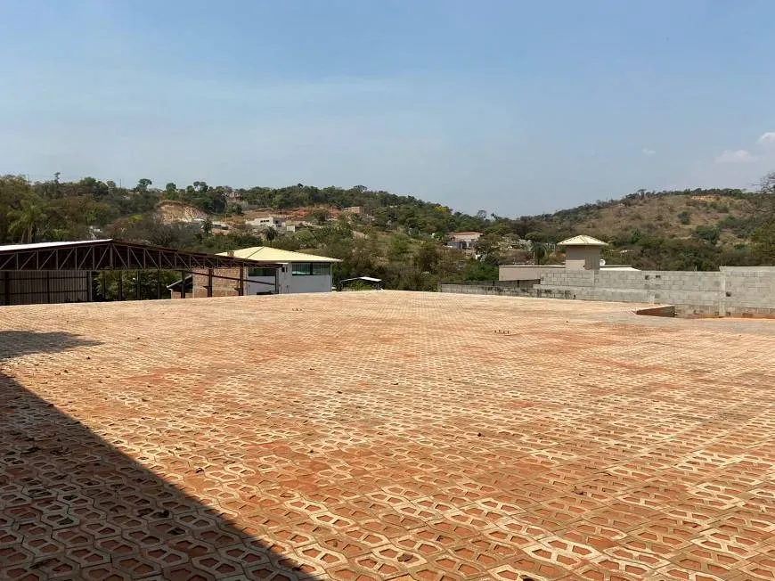 Foto 1 de Lote/Terreno à venda, 2000m² em Tropical, Contagem