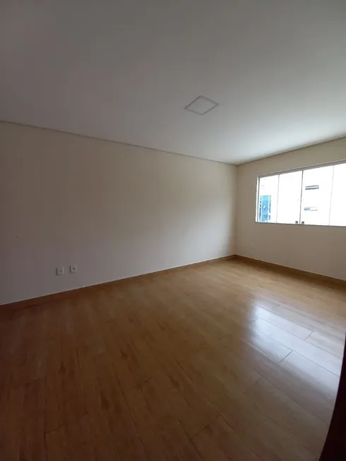 Foto 1 de Apartamento com 2 Quartos à venda, 280m² em Centro, Conselheiro Lafaiete