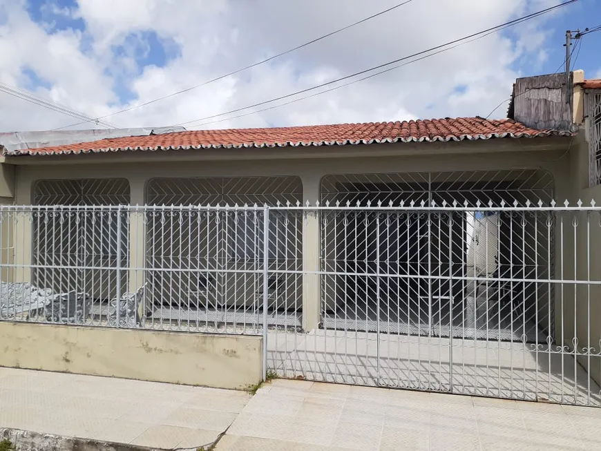 Foto 1 de Casa com 3 Quartos à venda, 150m² em Luzia, Aracaju