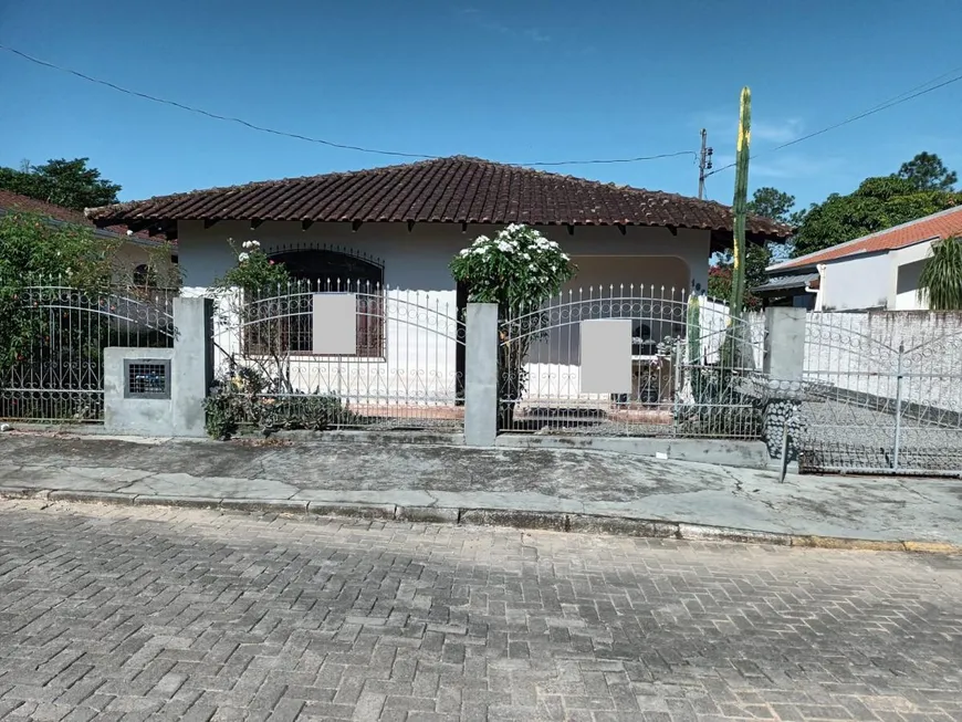 Foto 1 de Casa com 3 Quartos à venda, 140m² em Nova Esperança, Guaramirim
