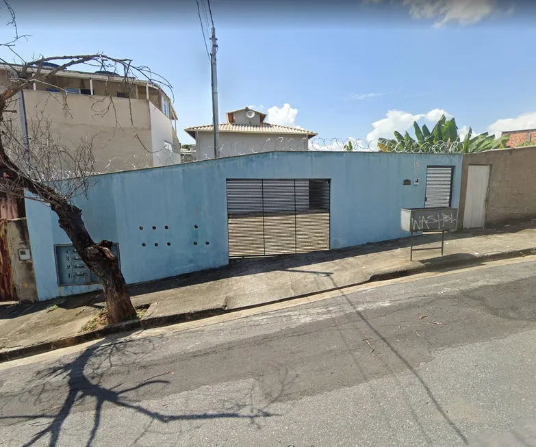 Foto 1 de Casa de Condomínio com 2 Quartos para alugar, 48m² em Juliana, Belo Horizonte