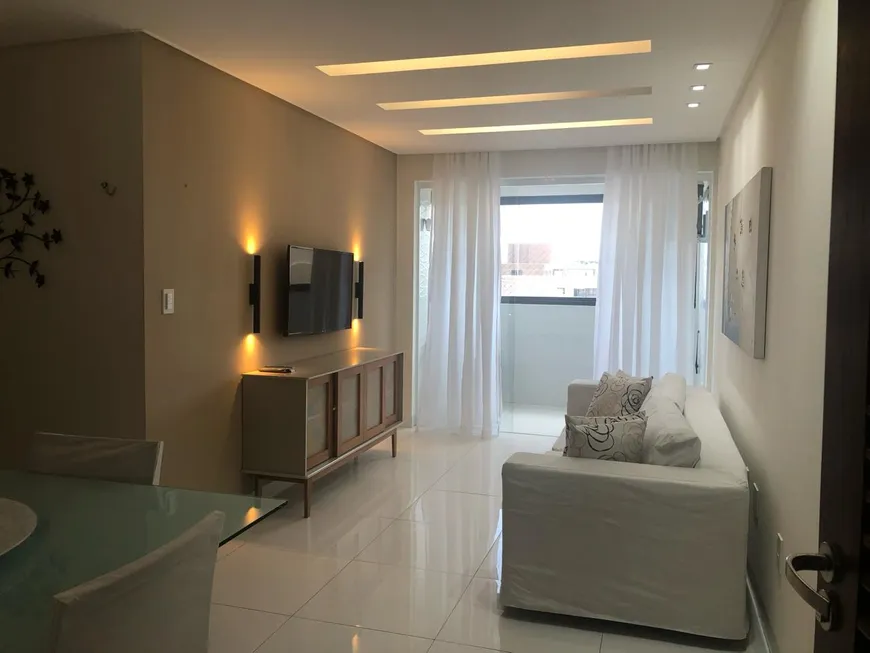 Foto 1 de Apartamento com 3 Quartos para alugar, 81m² em Cabo Branco, João Pessoa