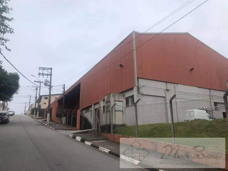 Foto 1 de Galpão/Depósito/Armazém à venda, 1420m² em Vila Jovina, Cotia