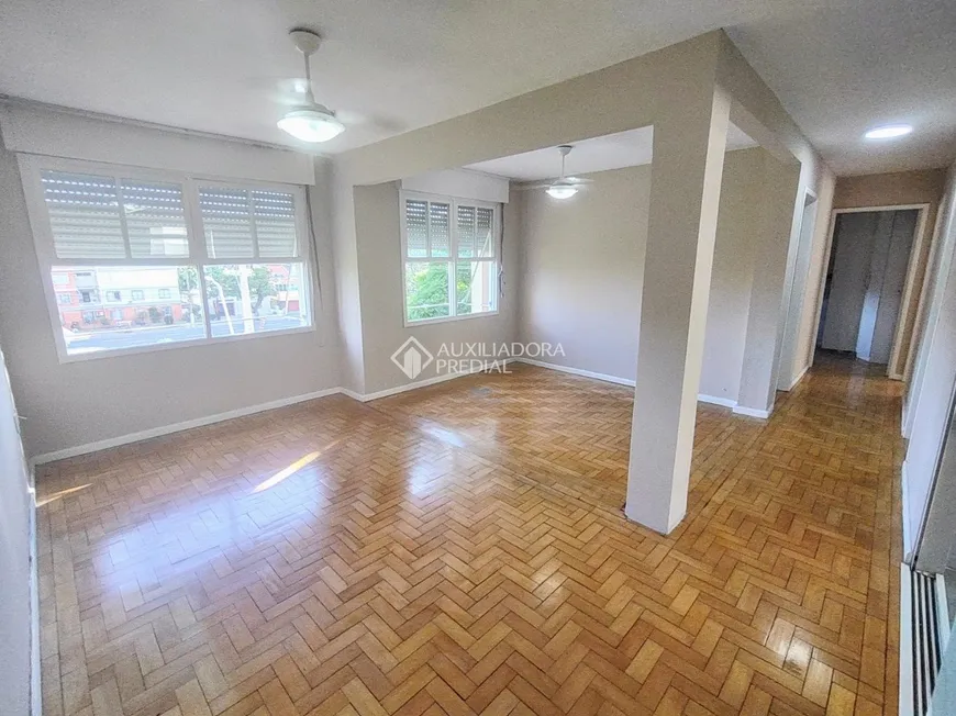 Foto 1 de Apartamento com 3 Quartos à venda, 77m² em Jardim Botânico, Porto Alegre