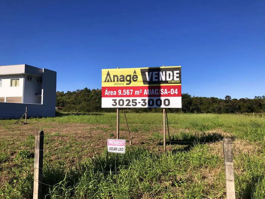 Foto 1 de Lote/Terreno à venda em Rio Bonito, Joinville