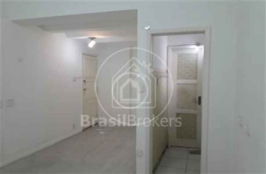 Foto 1 de Sala Comercial à venda, 18m² em Copacabana, Rio de Janeiro