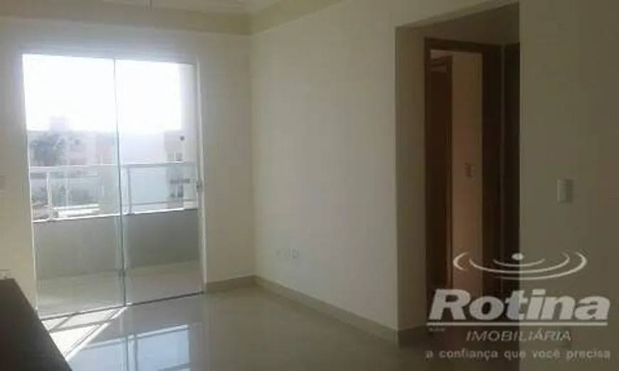 Foto 1 de Apartamento com 3 Quartos à venda, 68m² em Santa Mônica, Uberlândia