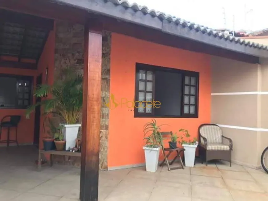 Foto 1 de Casa com 3 Quartos à venda, 88m² em Água Preta, Pindamonhangaba
