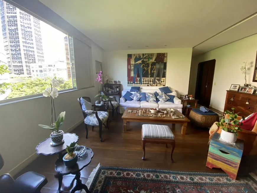 Foto 1 de Apartamento com 3 Quartos à venda, 160m² em Leblon, Rio de Janeiro