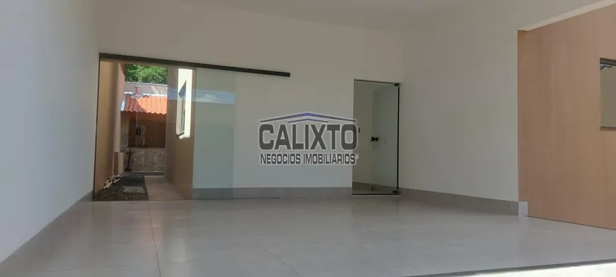 Foto 1 de Casa com 3 Quartos à venda, 151m² em Jardim Brasília, Uberlândia