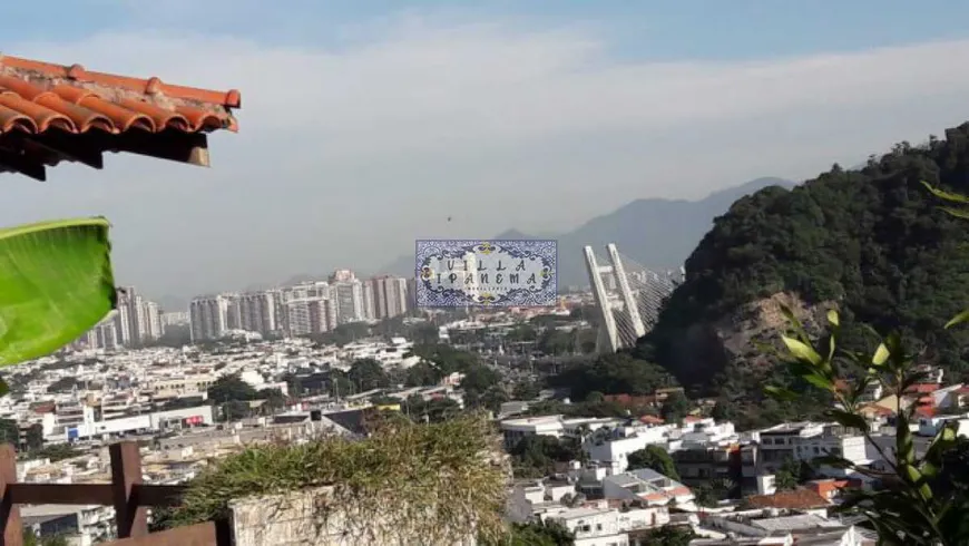 Foto 1 de Casa de Condomínio com 2 Quartos à venda, 206m² em Joá, Rio de Janeiro