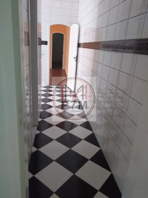 Foto 1 de Casa com 3 Quartos para alugar, 130m² em Vila Ipojuca, São Paulo