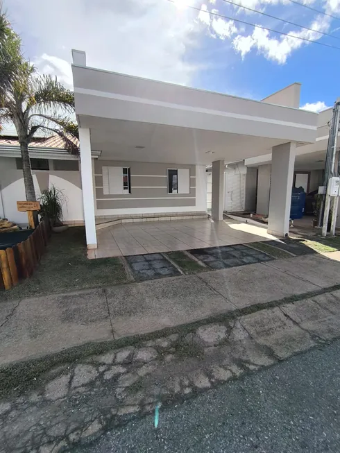 Foto 1 de Casa de Condomínio com 3 Quartos para alugar, 140m² em Jardim Imperial, Cuiabá