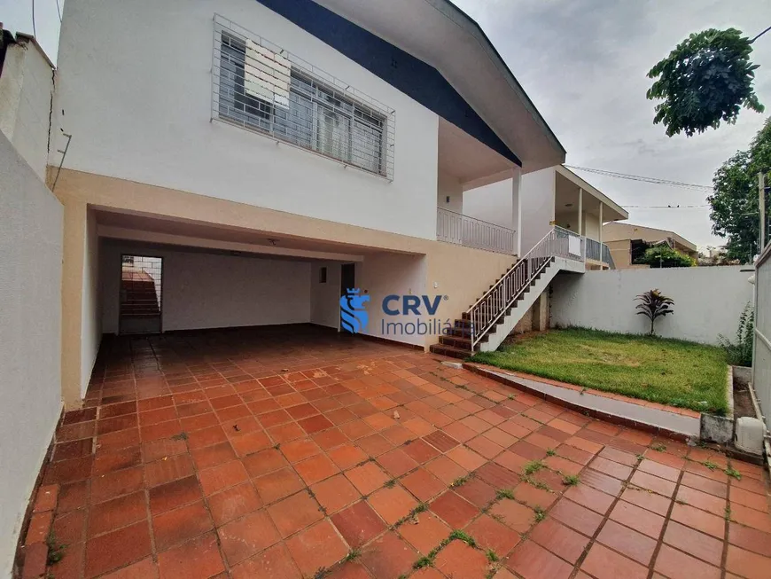 Foto 1 de Casa com 7 Quartos à venda, 230m² em Quebec, Londrina