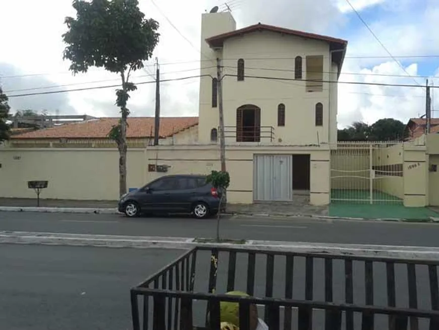 Foto 1 de Casa com 6 Quartos à venda, 300m² em Edson Queiroz, Fortaleza