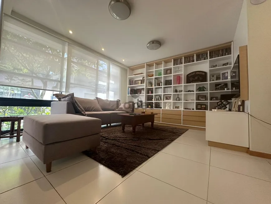 Foto 1 de Casa de Condomínio com 4 Quartos à venda, 200m² em Recreio Dos Bandeirantes, Rio de Janeiro