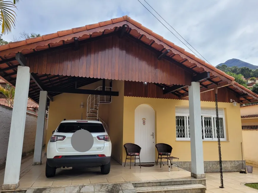 Foto 1 de Casa com 2 Quartos à venda, 140m² em Cônego, Nova Friburgo