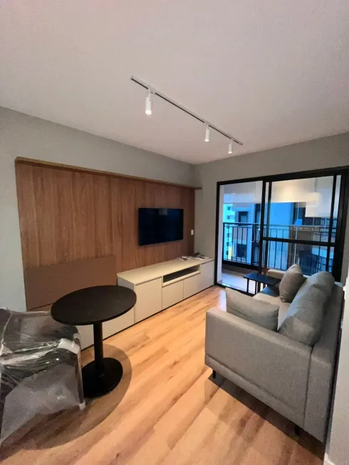 Foto 1 de Apartamento com 1 Quarto para alugar, 35m² em Campo Belo, São Paulo