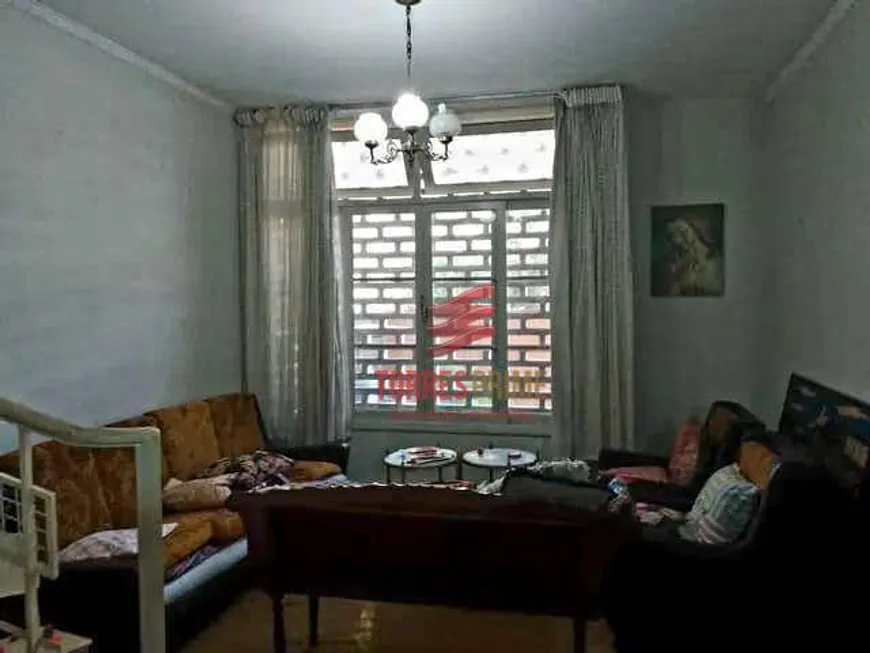 Foto 1 de Sobrado com 3 Quartos à venda, 200m² em Boqueirão, Santos