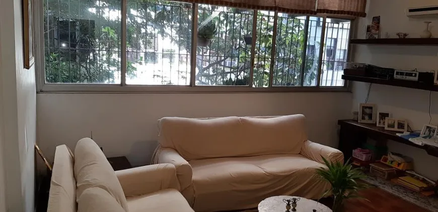 Foto 1 de Apartamento com 4 Quartos à venda, 121m² em Lagoa, Rio de Janeiro