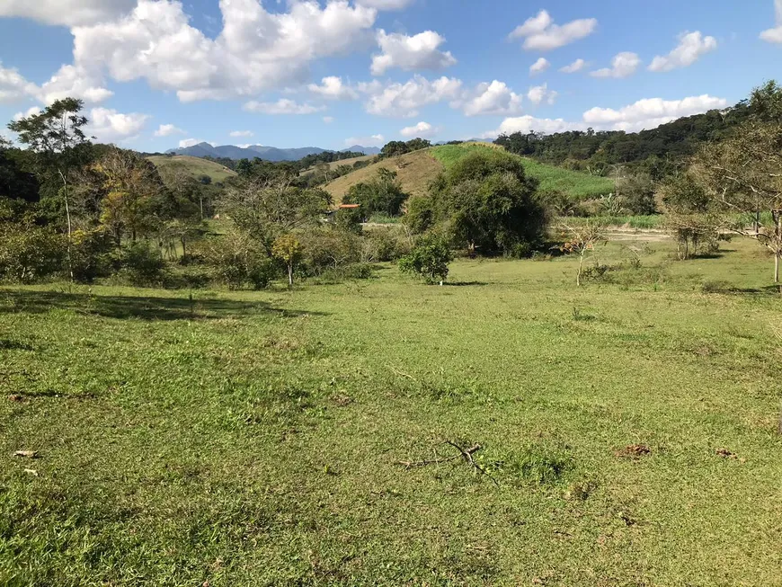 Foto 1 de Fazenda/Sítio com 3 Quartos à venda, 165000m² em Agrobrasil, Cachoeiras de Macacu