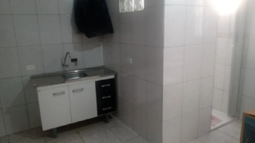 Foto 1 de Casa com 1 Quarto para alugar, 60m² em Jardim Itapeva, Mauá