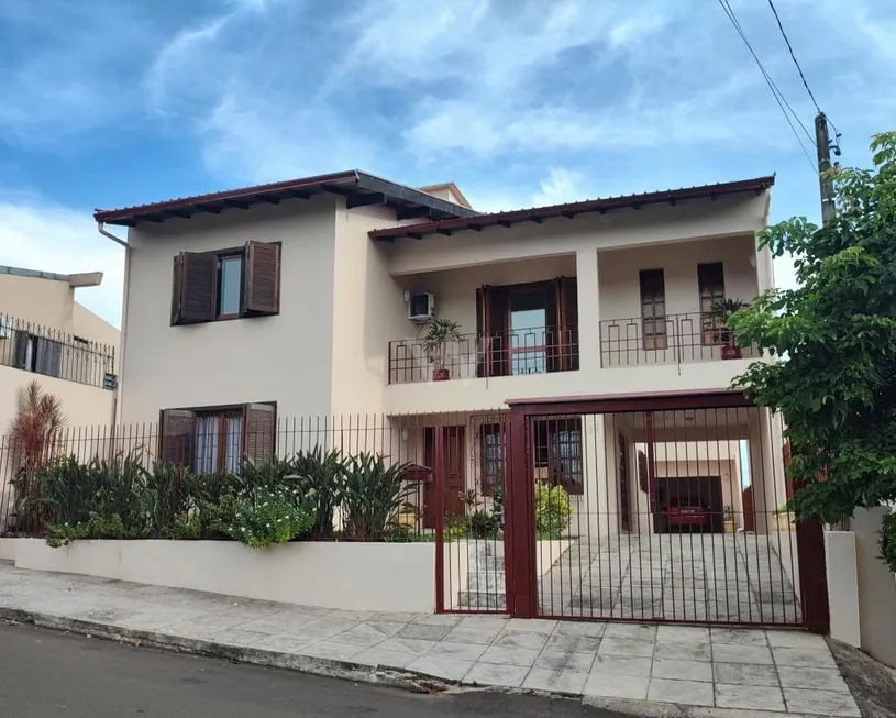 Foto 1 de Casa com 4 Quartos à venda, 301m² em Imigrante Sul, Campo Bom