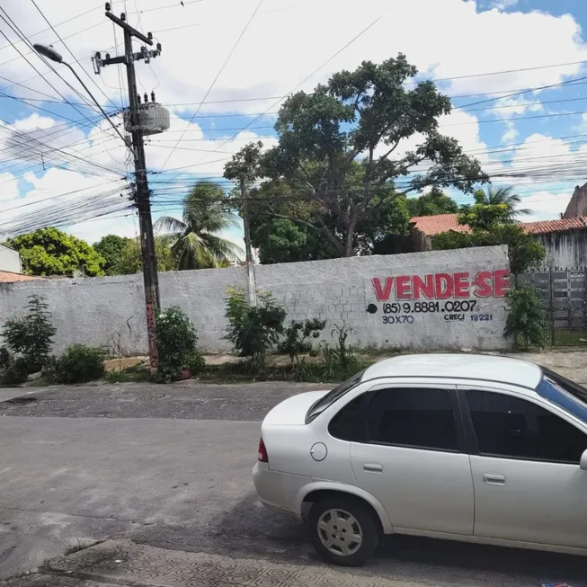 Foto 1 de Lote/Terreno à venda, 2100m² em João XXIII, Fortaleza