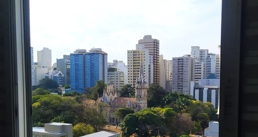 Foto 1 de Apartamento com 3 Quartos à venda, 190m² em Funcionários, Belo Horizonte